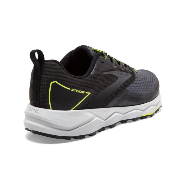 Brooks Divide 2 Men's Trail Running Shoes Black / Grey / Yellow | NZ-320146